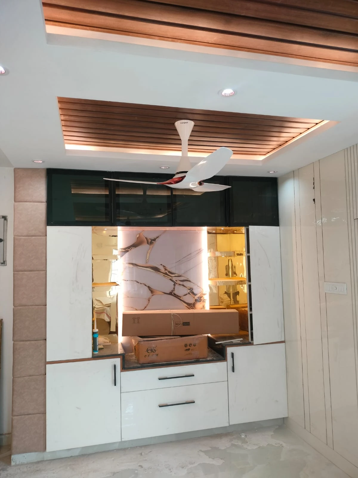 Luxury Pooja Unit Design